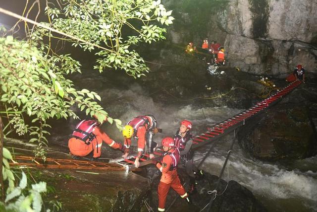 周锦勇，快归队！温州一名消防员在救援中落水失联