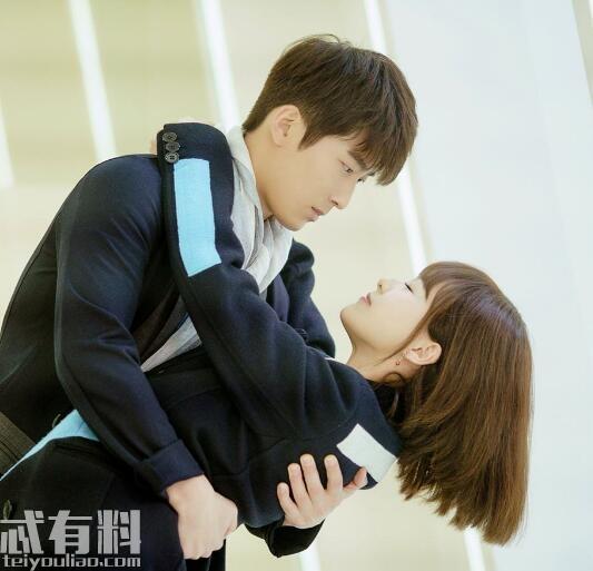 时间都知道：时简的结局是什么 时简和叶珈成有没在一起