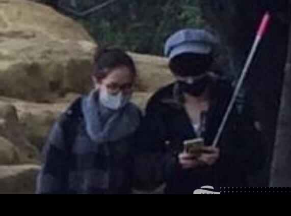 华晨宇邓紫棋交往过吗 摸头杀动作十分亲昵