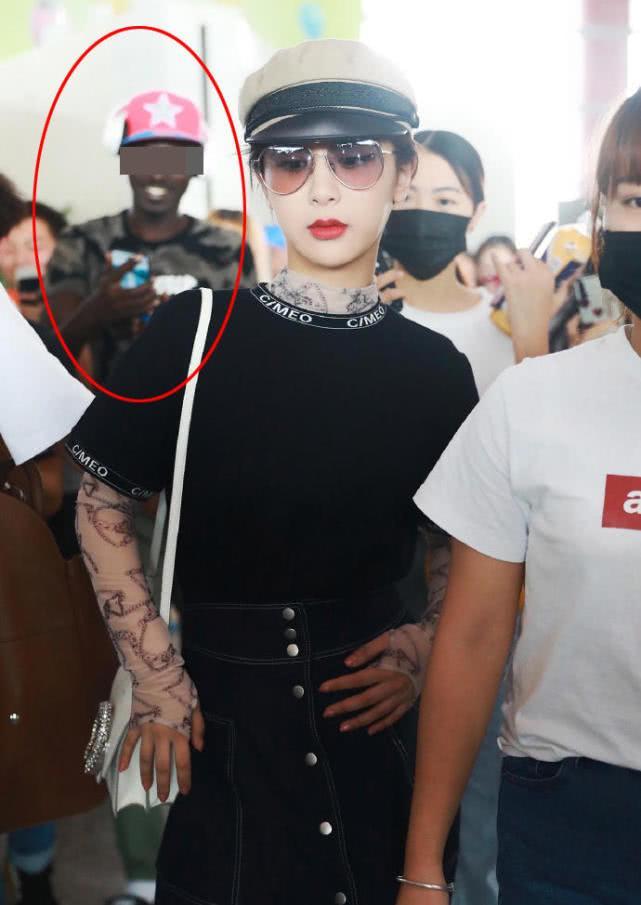 杨紫到底有多火？亲爱的热爱的热播之后杨紫现身机场