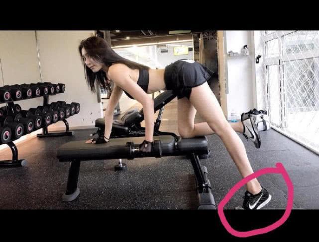 韩商言再传绯闻，李现王紫璇曾一起健身，早年酒店同框照曝光