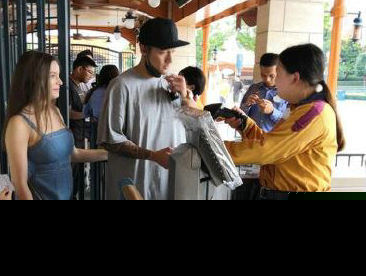 蒋劲夫女友正面照曝光 蒋劲夫女友哪里人多大家境怎么样