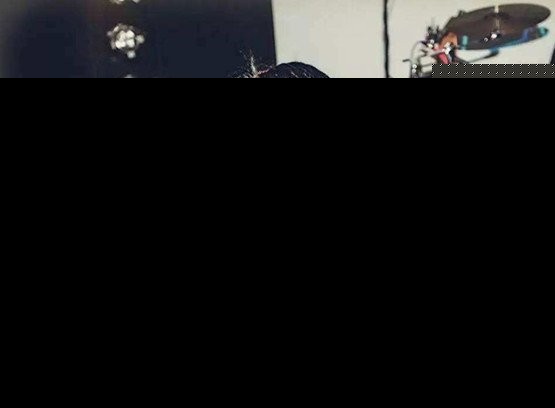 痛仰乐队禁播怎么回事？主唱高虎现任老婆是谁是富二代吗