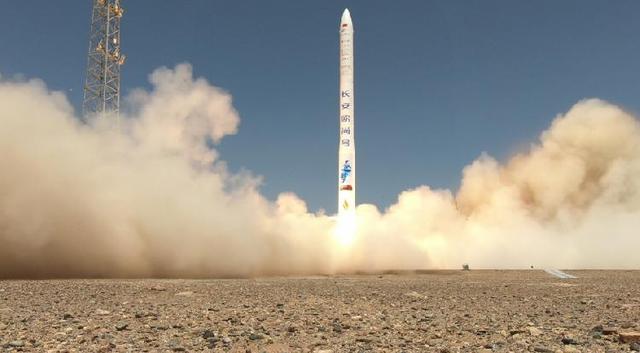 中国首枚民营运载火箭长安欧尚号发射成功，一起首发的还有它