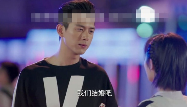 亲爱的热爱的韩商言求婚被拒是第几集？佟年为什么自责找吴白倾诉？