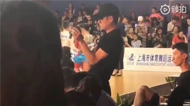 马伊琍很大气，她主动提出离婚还叫人安慰文章，向太曝离婚原因