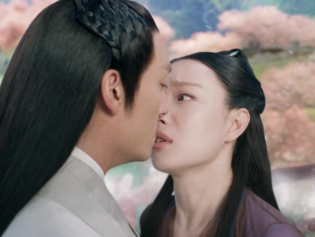 宸汐缘：女主同款衣服反复的换着穿 女二衣服比女主还多