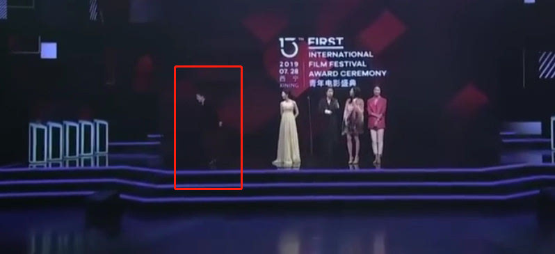 海清喊话宋佳被骂情商低，调侃隐私宋佳很尴尬，事后回怼说了什么