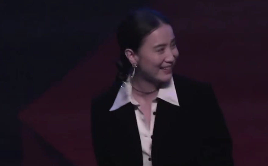 海清喊话宋佳被骂情商低，调侃隐私宋佳很尴尬，事后回怼说了什么