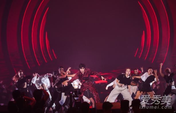 蔡徐坤蒙着眼歌词是什么意思 蔡徐坤蒙着眼什么时候发布在哪试听