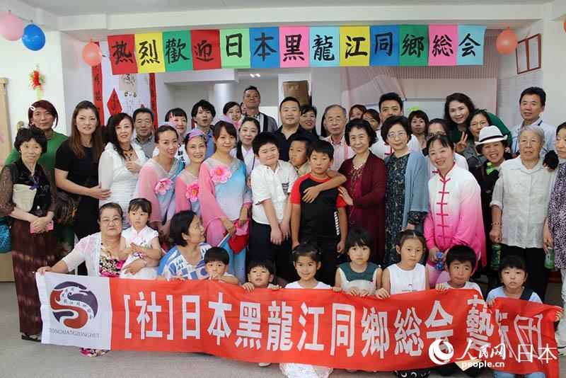 在日华人艺术团走进养老院 爱心慰问暖人心