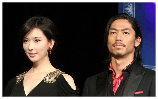 上户彩二胎生子为什么上热搜？上户彩老公是林志玲老公的朋友？