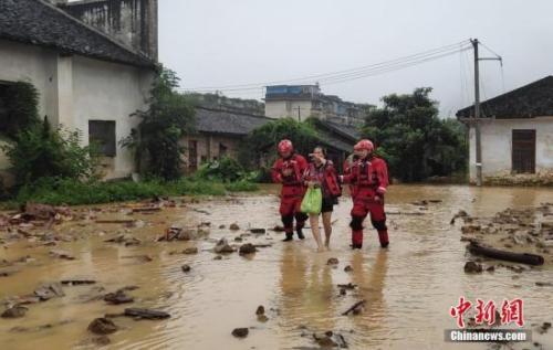 今年入汛以来消防救援队伍已营救遇险被困民众15046人