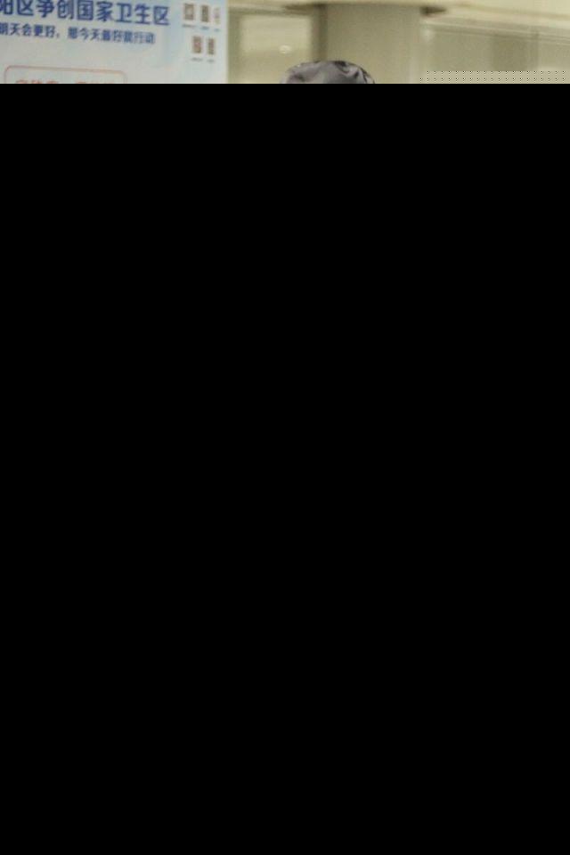 马思纯咋胖成这样了？憨厚朴实手像个莲藕，网友：看起来得有130