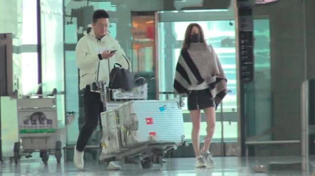 姚笛被传密婚生子后首现身，老公包办一切将姚笛宠成了小公主