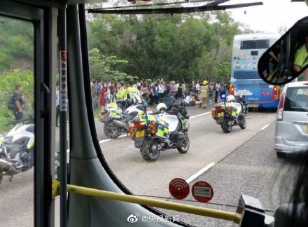 香港两巴士相撞77人受伤详细情况 香港两巴士相撞77人受伤现场图