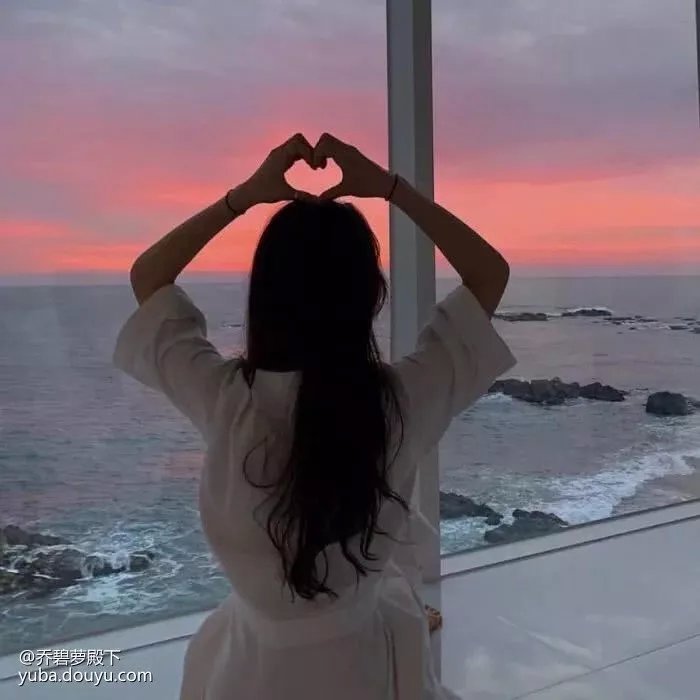 萝莉网红直播翻车变大妈是怎么回事？乔碧萝殿下人气到底有多旺？