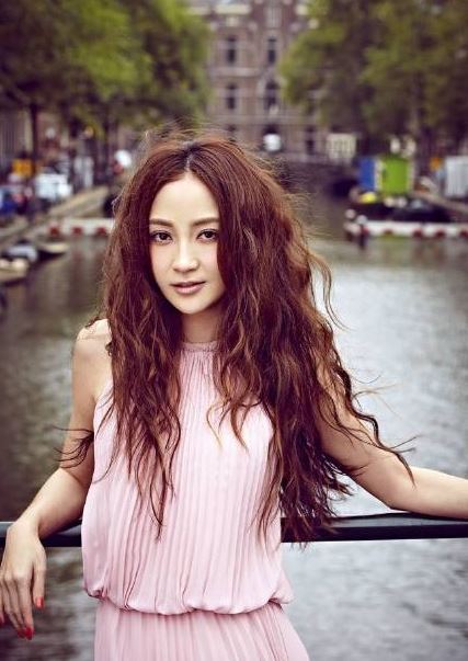 姚笛自曝已经结婚是怎么回事 姚笛什么时候结婚的老公是谁