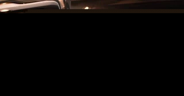 任达华公开伤势最新情况：右手还没拆线有点肿，换衣服抹身靠太太