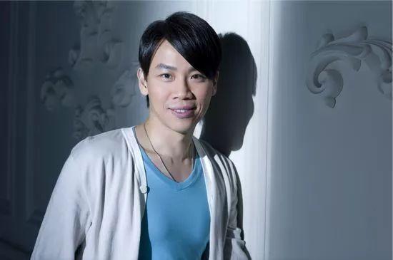 陶喆晒聊天截图惹争议，嫌弃对方没有称他陶先生，网友直言玻璃心