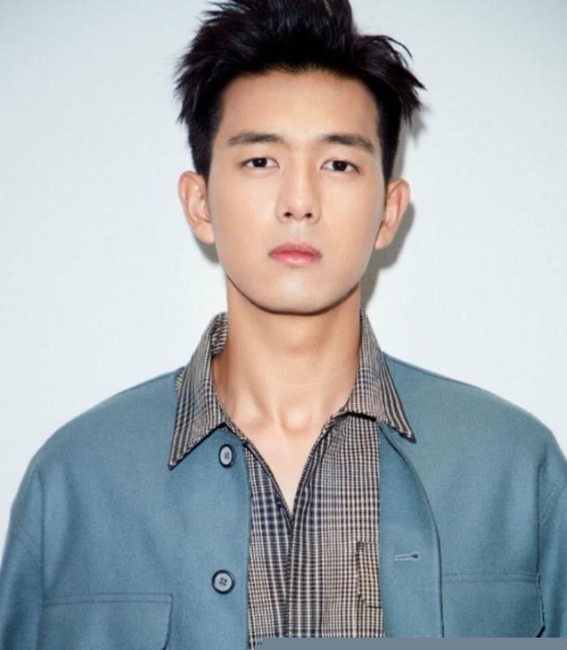 李现送80后女演员礼物？女方称：好想告诉全世界，评论区炸了