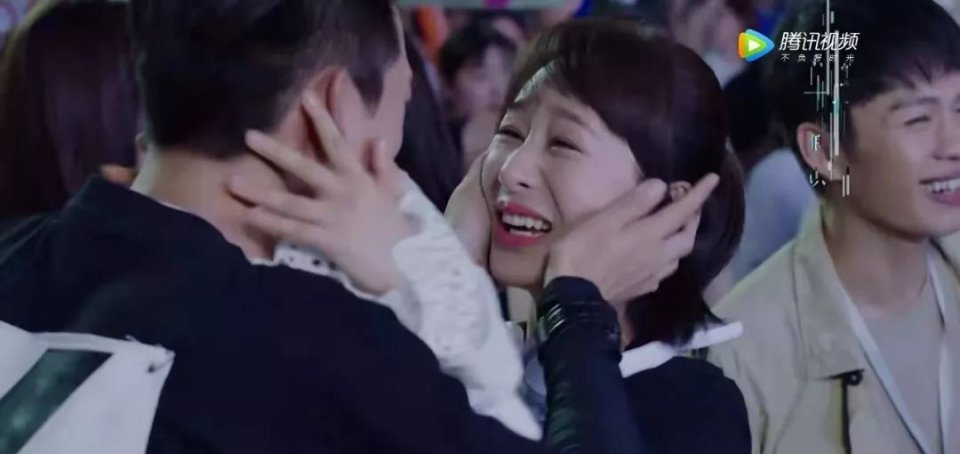 亲爱的热爱的大结局,童颜夫妇官宣结婚,跑到民政局却发现没开门