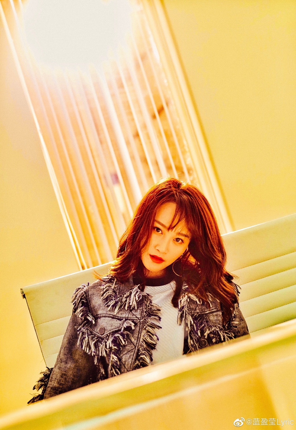 时间都知道：哪个女孩不想成为蓝盈莹 心善的白富美谁不爱