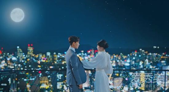 德鲁纳酒店男主什么时候开始喜欢女主？德鲁纳酒店萤火虫是什么梗