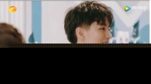 和王俊凯杨紫同一片网络冲浪怎么回事？黄晓明被移除群聊是什么梗