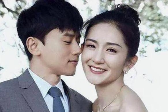 秦海璐夫妇综艺首秀，秦海璐自爆当初是自己倒追的老公
