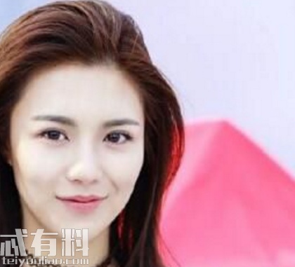 归还世界给你胡雯汐秘密是什么？胡雯汐喜欢谁结局如何