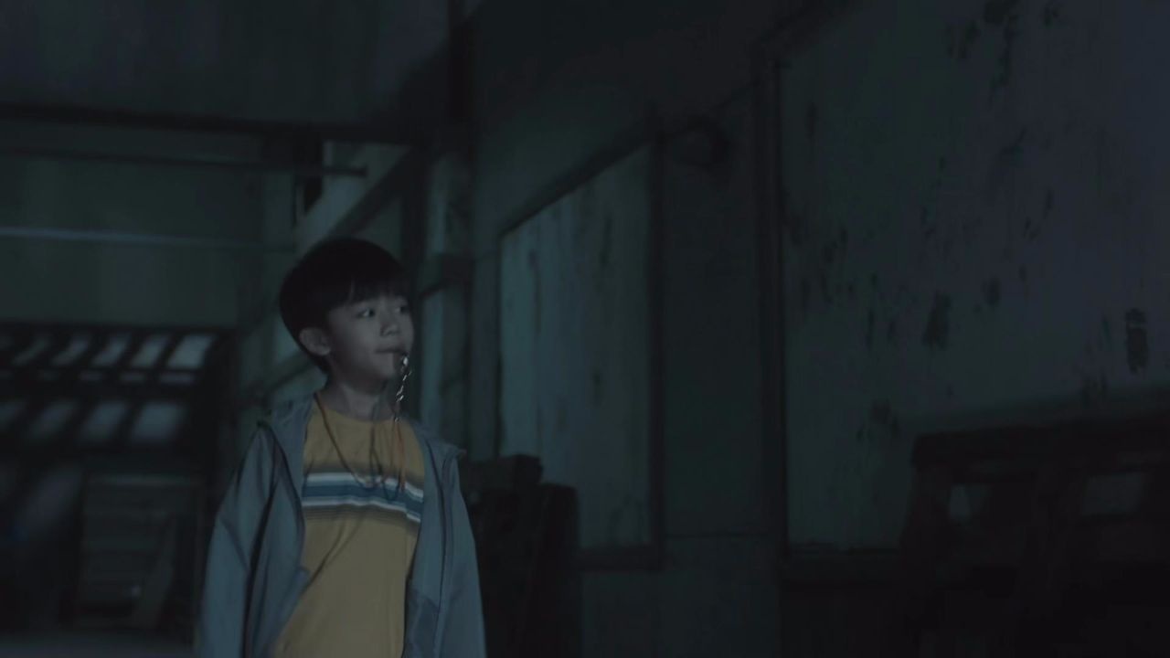 无主之城：志豪吹哨子墙上的灯就会亮怎么回事 和AI有关吗