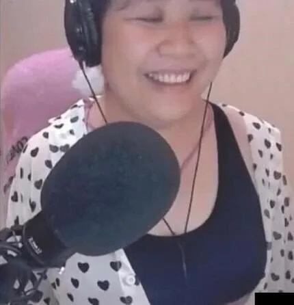 乔碧萝转战b站又被永久封禁怎么回事？乔碧萝回应直播萝莉变大妈始末