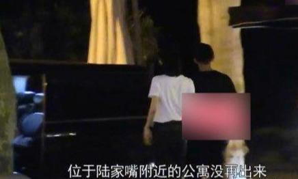 郑恺苗苗恋情被拍到实锤，郑凯微博配文语出惊人！