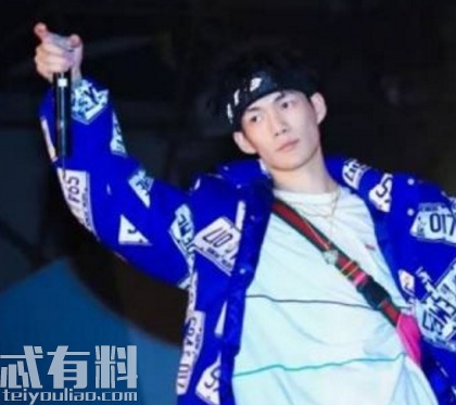 红花会贝贝直播剁手指是怎么回事 红花会贝贝是谁个人资料介绍