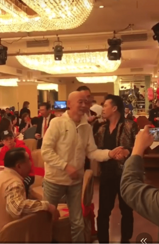 葛优吕良伟同框什么情况 两人看着就像是两代人