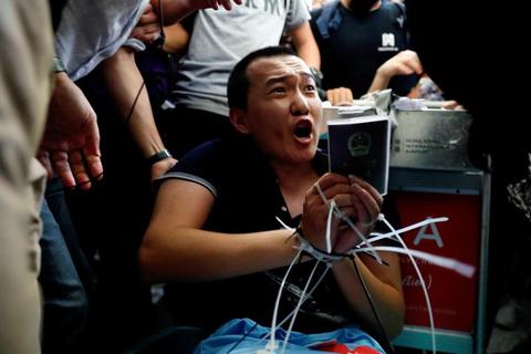 付国豪被打时信用卡遭盗刷怎么回事？付国豪父亲发声说了什么