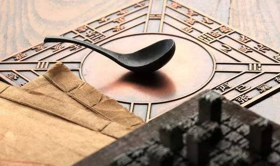 老师贬低四大发明怎么回事 贬低四大发明遭停课处分事件始末