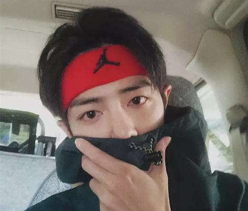 肖战眼睛是什么类型是桃花眼吗 肖战眼睛为什么老是红红的