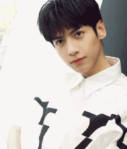 罗云熙删博怎么回事？罗云熙微博说了什么为什么要删除？