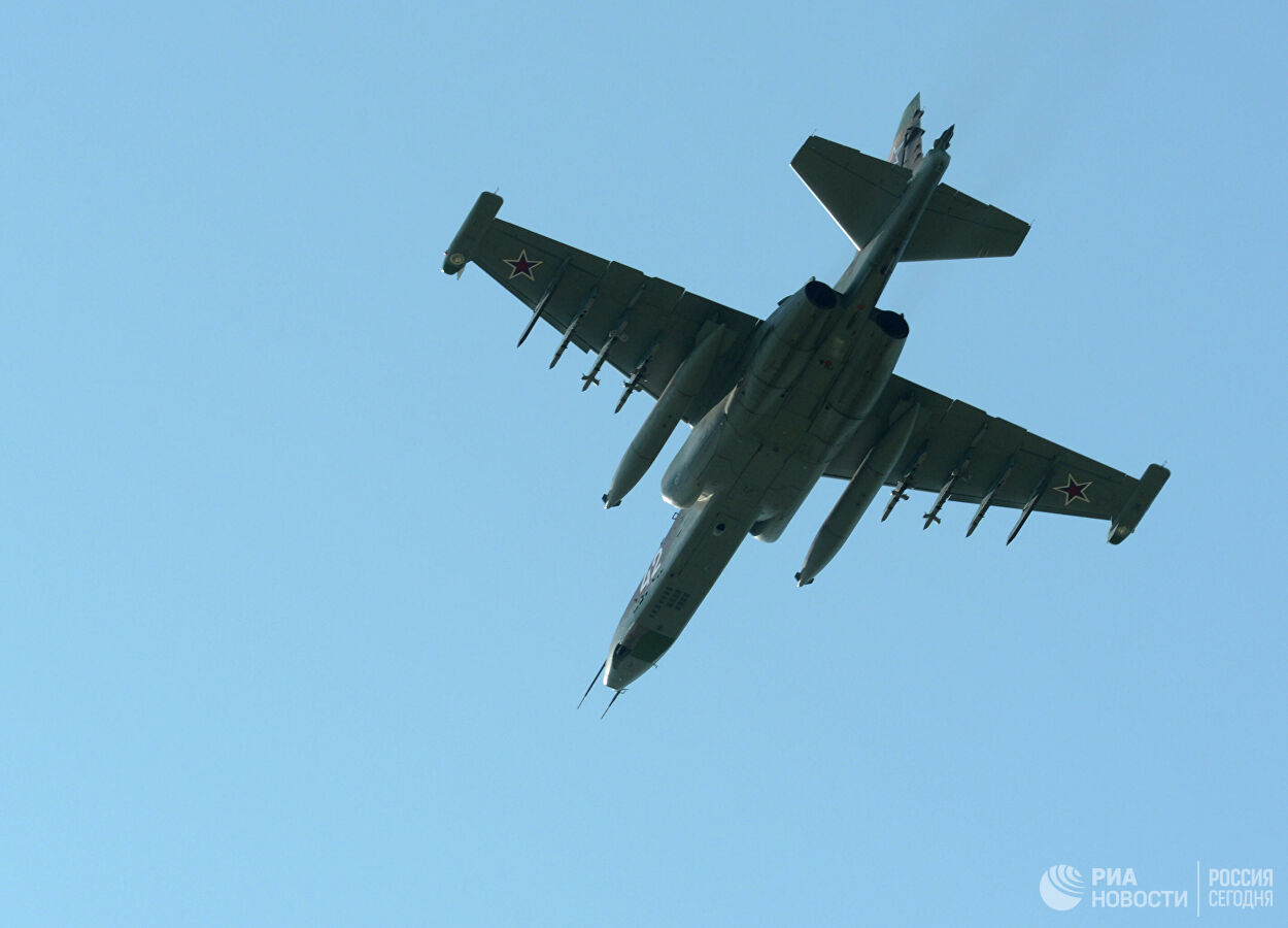 俄军一苏-25坠毁怎么回事 坠毁原因是什么 飞行员弹射逃生