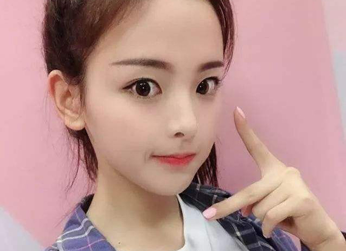 杨超越关闭ins评论