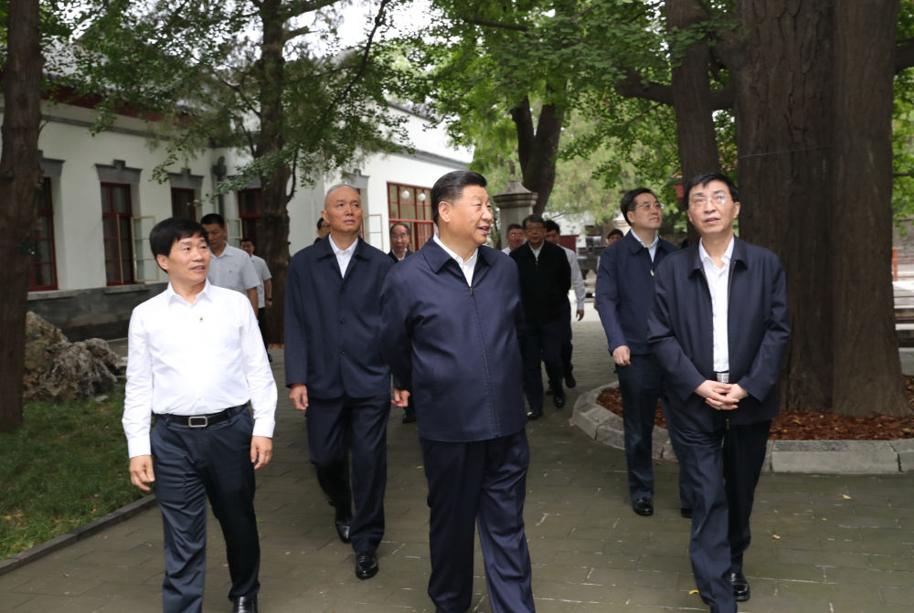 鉴往知来——跟着总书记学历史 | 在香山，重温赶考初心