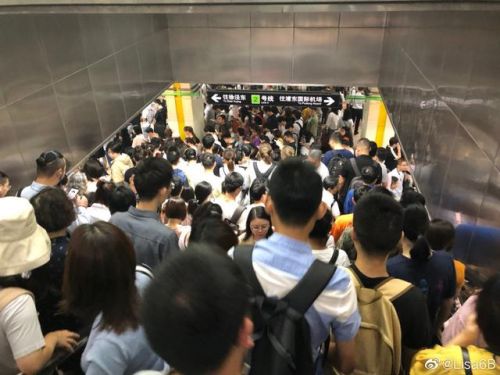 上海地铁2号线怎么了？上海地铁2号线故障最新消息现场图曝光