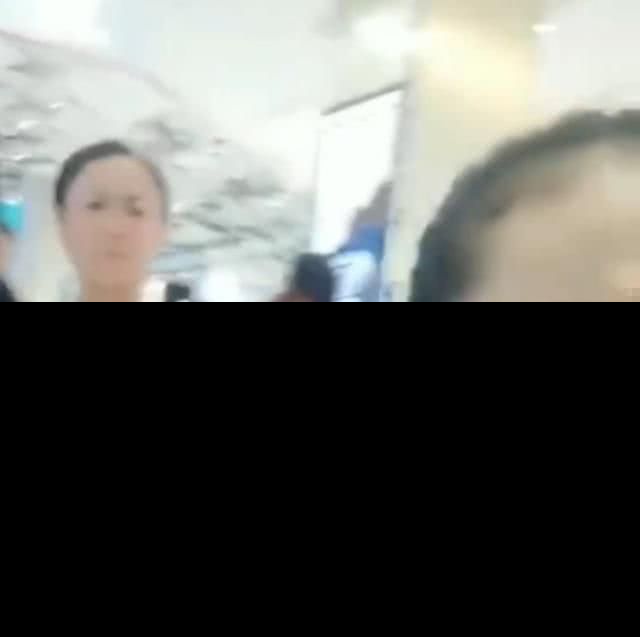 那英当众踹人怎么回事？那英为什么踹人事件详细经过来龙去脉