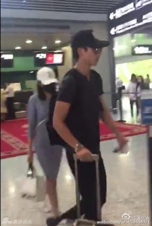 魏晨成功求婚怎么回事？魏晨女友是谁个人资料正面照做什么的