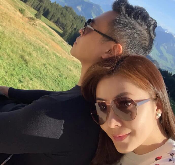 熊黛林结婚三周年