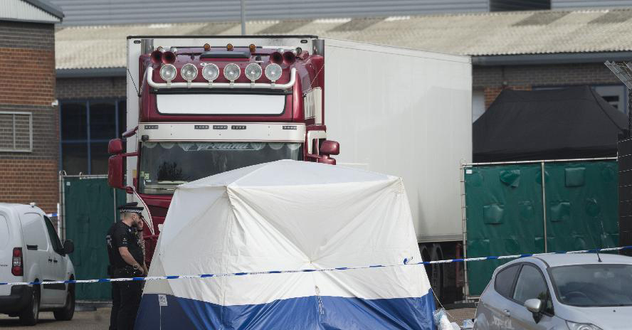 英国货车惨案39名遇难者均为越南人 央视评英国39尸案说了什么？