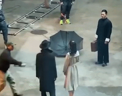 58岁刘德华复出拍戏 疑与后辈演员发生争执