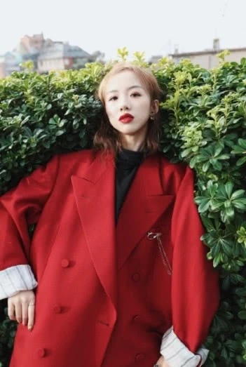 网红阿沁刘阳分手是怎么回事？男方被曝出轨小三半藏森林个人资料正面照